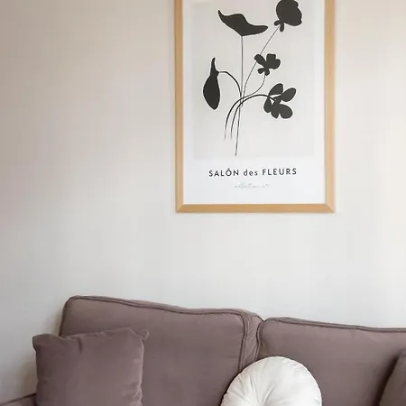 Magazynowa Classy By Bookinghost