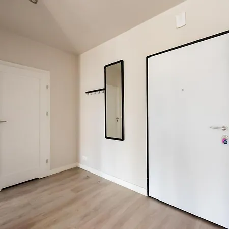 Magazynowa Classy By Bookinghost * ורשה